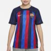 9556 PACK JUNIOR FC BARCELONE DOMICILE. ENSEMBLE MAILLOT ET SHORT 2022 2023